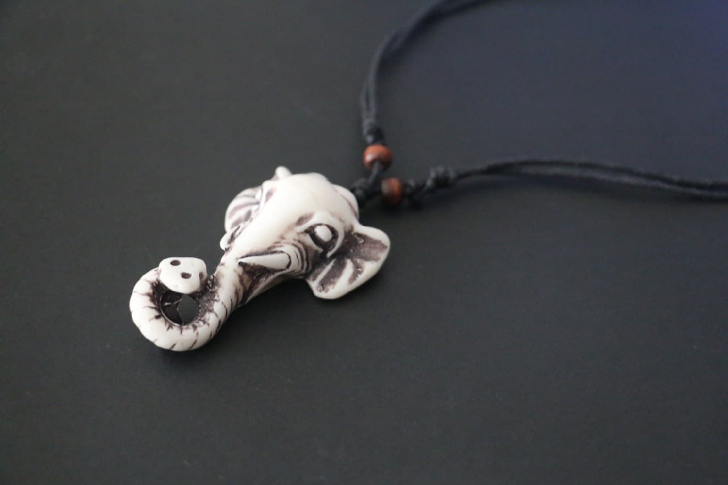Süße Elefant Halskette, Halskette Für Frauen, Männer, Leder Tiere Unisex Geschenk Sie, Ihn Süße Elefant Halskette, Halskette Für Frauen, Männer, Leder Tiere Unisex Geschenk Sie, Ihn von WarmHeartHouse