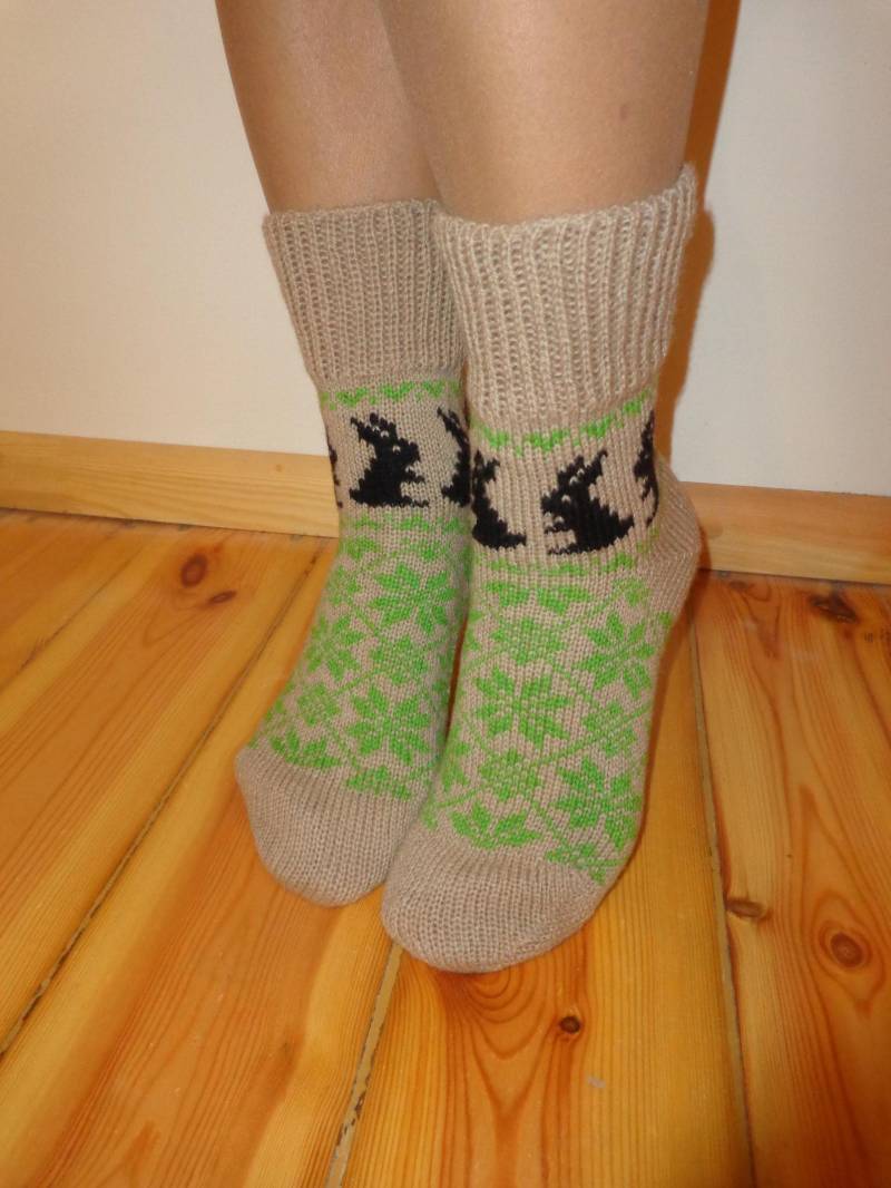 Handgestrickte Wollsocken Mit Ornament Design von WarmthingsStore