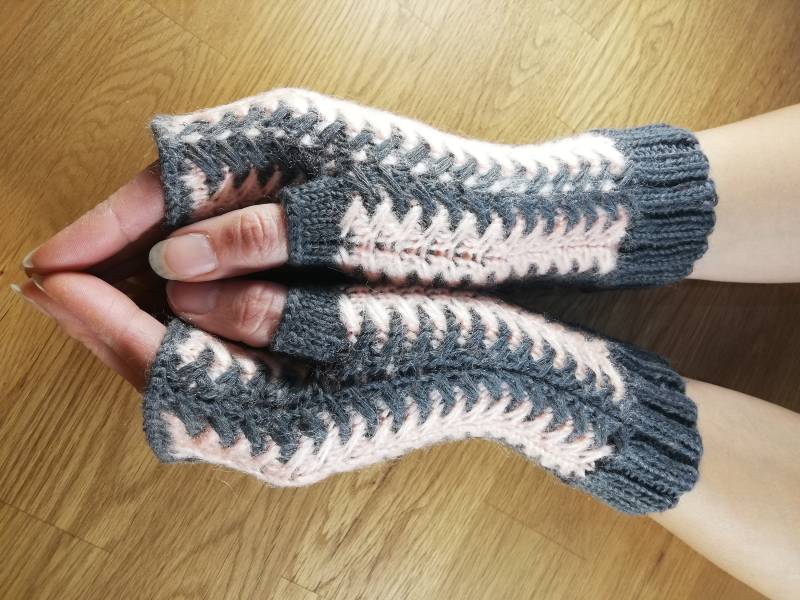 Sofort Lieferbar Handgestrickte Frauen Fingerlose Handschuhe Armstulpen Handgelenk Handstulpen Warme Accessoire Wolle Stulpen von WarmthingsStore