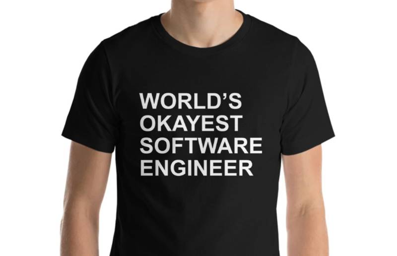 Das Okayest Software Engineer T-Shirt Weiches Baumwoll Coder Geschenk von WaryaTshirts