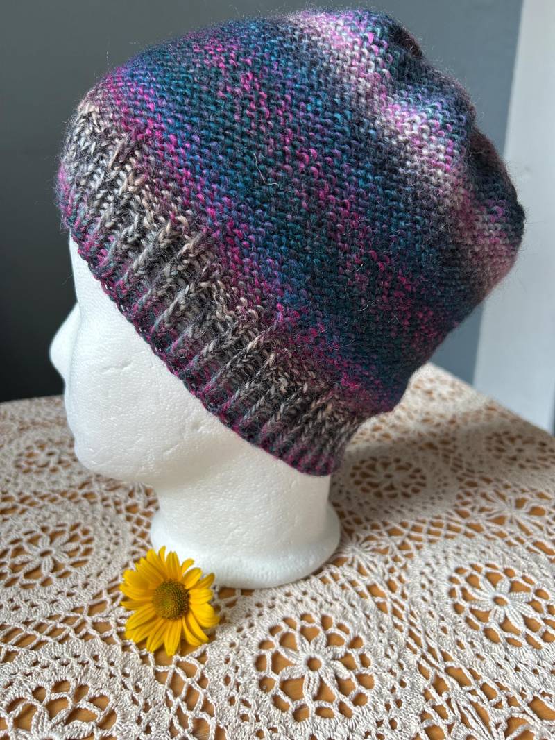 Handgestrickte Mütze Aus Merinowolle Bunt Farbverlauf 50-53 Kinder von WasClaudistrickt