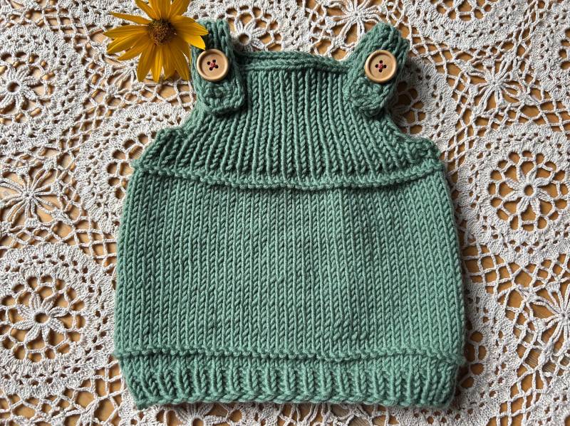 Handgestricktes Hustenleibchen Pullunder Merinowolle Salbeigrün 56-62 Newborn von WasClaudistrickt