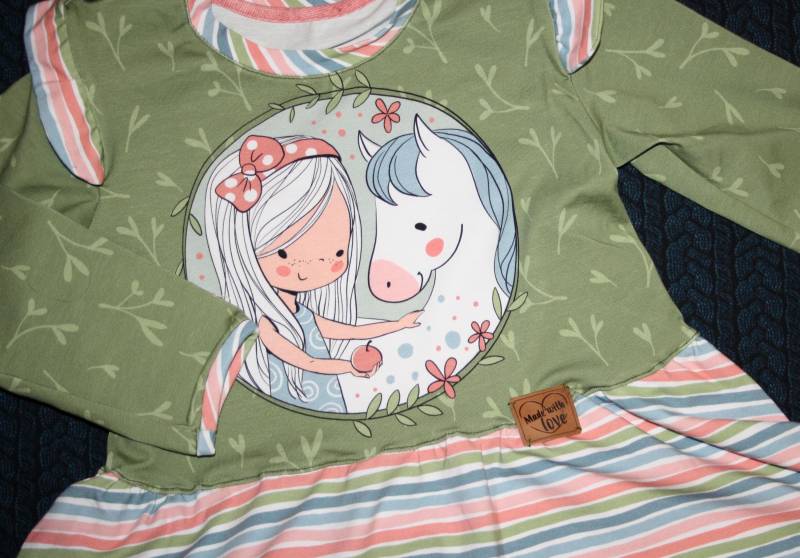 Kurz Keid/Tunika Kinder Mädchen Mit Pferd Gr. 116 - 122__strickjacke Passend von WasGanzTolles