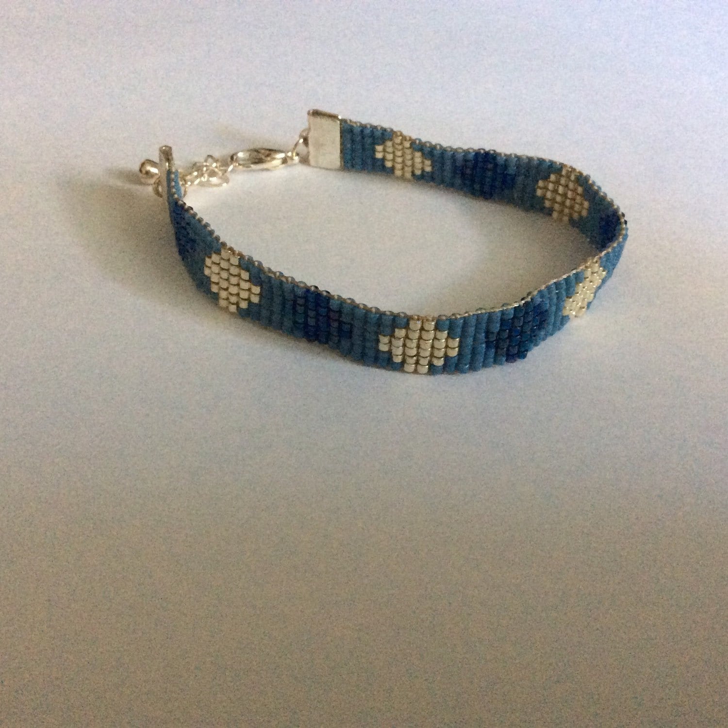 Miyuki Delica Perlen Armband Mit Sechs Reihen Der Halskette Miyuki Delica Perlen Armband Mit Sechs Reihen Der Halskette von Waschje