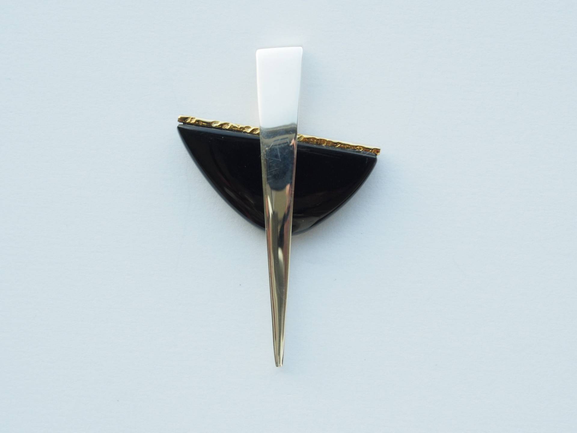 Cross-Anhänger Mit Jet Cross-Anhänger Mit Jet von WasiewiczArt