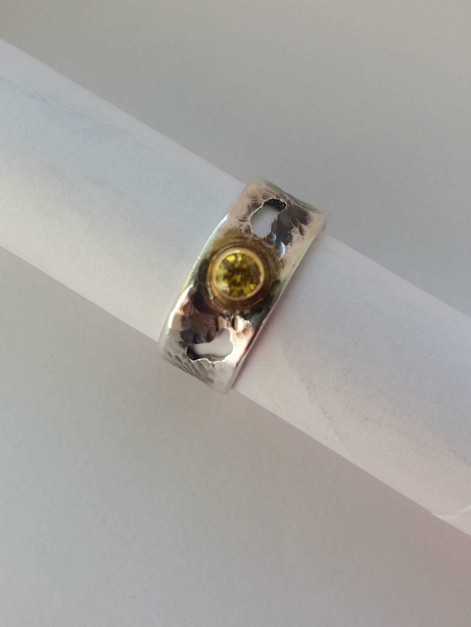 Ring - Mit Zirkon Ring - Mit Zirkon von WasiewiczArt