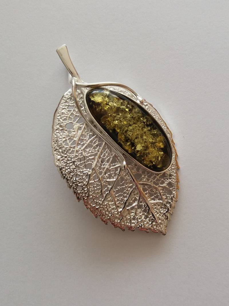 Weisser - Broochros, Silbertes Blatt Weisser - Broochros, Silbertes Blatt von WasiewiczArt