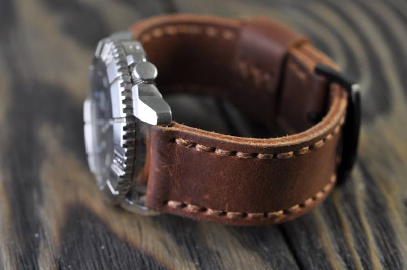 Handgefertigtes Herren-Uhrenarmband Aus Leder, 16 Mm, 18 20 22 24 26 Rotes Uhrenarmband von WatchSoviet