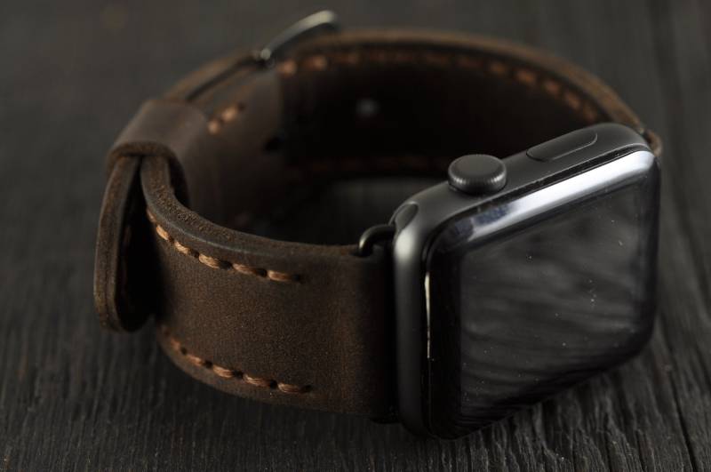 Monogrammierte Apple Watch Band, Custom Hand Made Leder 40mm 42mm 44mm 38mm Iwatch Band Serie 1 2 3 4 5 6 von WatchSoviet