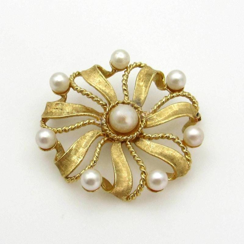 14K Gelbgold Und Perlen Brosche - Große Pin Salzwasser Akoya Zuchtperlen 7 Mm & 5 Windrad Seil Design Geschenke Für Sie # 100 von WatchandWares