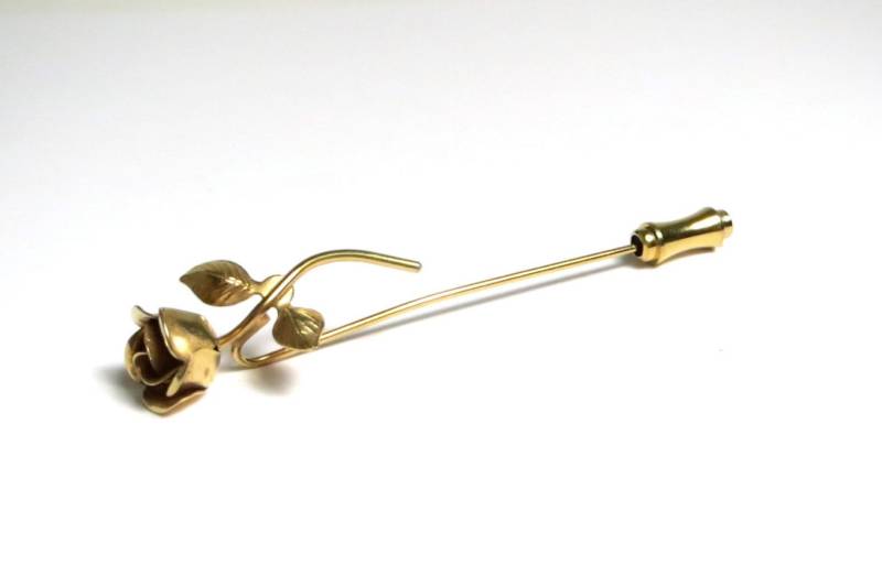 Rose Pin - Vintage Gold Ton Hut Floral Bud Brosche Kostüm Schmuck Geschenke Für Sie Rose Pin - Vintage Gold Ton Hut Floral Bud Brosche Kostüm Schmuck Geschenke Für Sie von WatchandWares