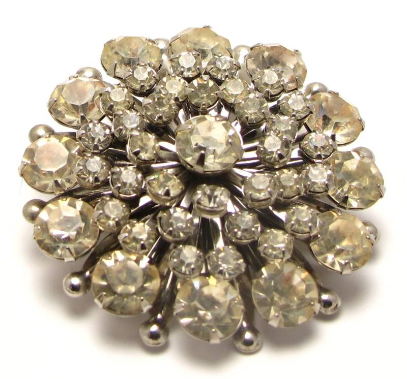 Runde Klare Strass Kostüm Brosche Pin Silber Tone Set - Vintage #3094 Runde Klare Strass Kostüm Brosche Pin Silber Tone Set - Vintage #3094 von WatchandWares
