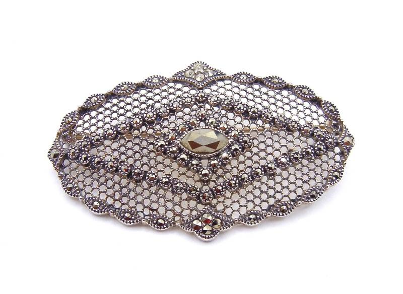 sterling Silber Markasit Brosche - Filigrane Oval Große Pin Gestempelt Jubiläum Hochzeit Vintage Braut # 4549 sterling Silber Markasit Brosche - Filigrane Oval Große Pin Gestempelt Jubiläum Hochzeit Vintage Braut # 4549 von WatchandWares