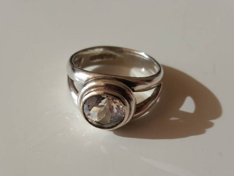 925 Sterling Silber Klare Cz Vintage Band Ring, Größe 8 925 Sterling Silber Klare Cz Vintage Band Ring, Größe 8 von WatchesAndJewels