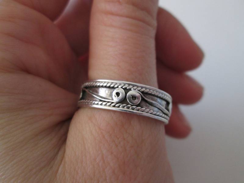 925 Sterling Silber Vintage Geschnitzt Band Ring, Größe 12, 5 925 Sterling Silber Vintage Geschnitzt Band Ring, Größe 12, 5 von WatchesAndJewels
