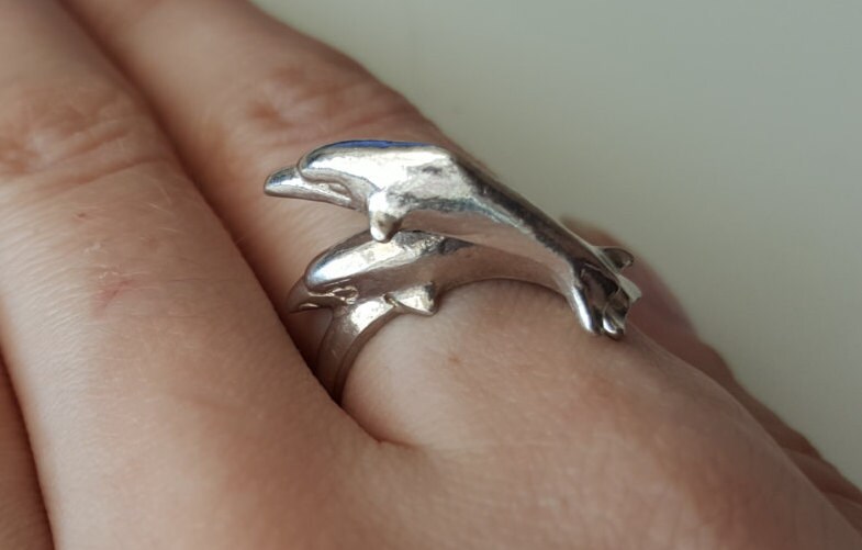 925 Sterlingsilber Vintage Delphin Paar Band Ring, Größe 8 925 Sterlingsilber Vintage Delphin Paar Band Ring, Größe 8 von WatchesAndJewels