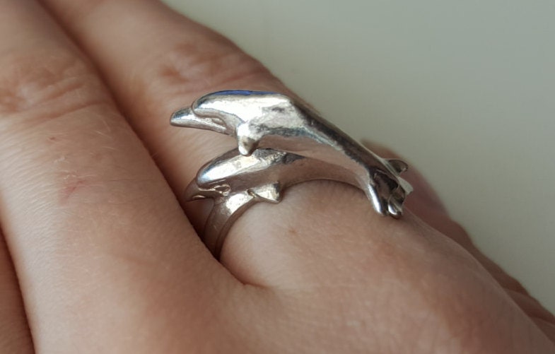 925 Sterlingsilber Vintage Delphin Paar Band Ring, Größe 8 925 Sterlingsilber Vintage Delphin Paar Band Ring, Größe 8 von WatchesAndJewels