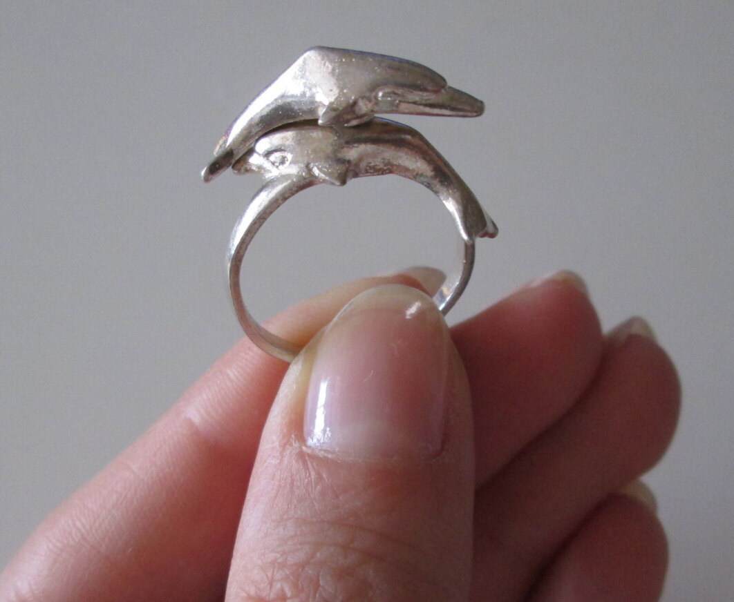 925 Sterlingsilber Vintage Delphin Paar Band Ring, Größe 9, 5 925 Sterlingsilber Vintage Delphin Paar Band Ring, Größe 9, 5 von WatchesAndJewels