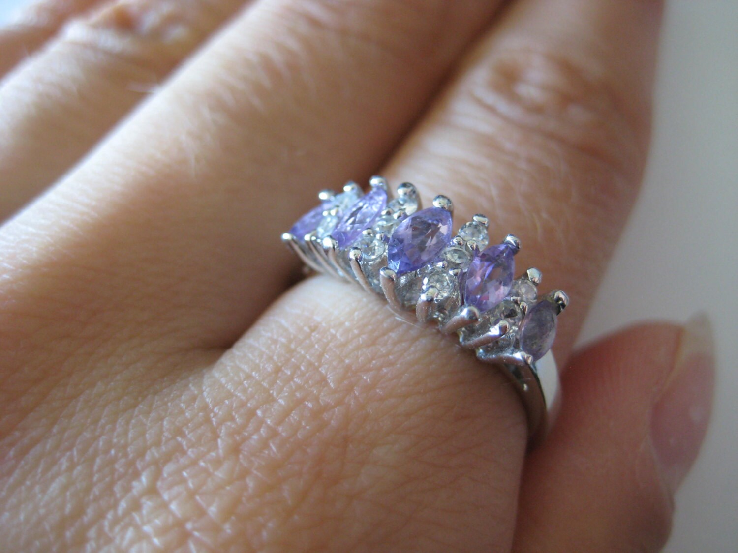 Amethyst Vintage Sterling Silber Ring, Größe 8 Amethyst Vintage Sterling Silber Ring, Größe 8 von WatchesAndJewels