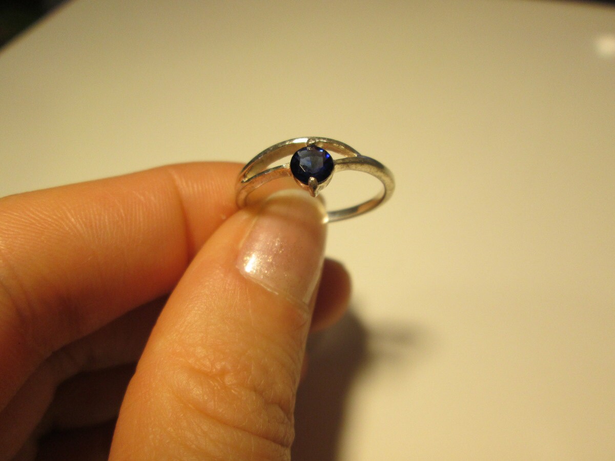 Blauer Edelstein Sterling Silber Vintage-Ring, Größe 6, 5 Blauer Edelstein Sterling Silber Vintage-Ring, Größe 6, 5 von WatchesAndJewels