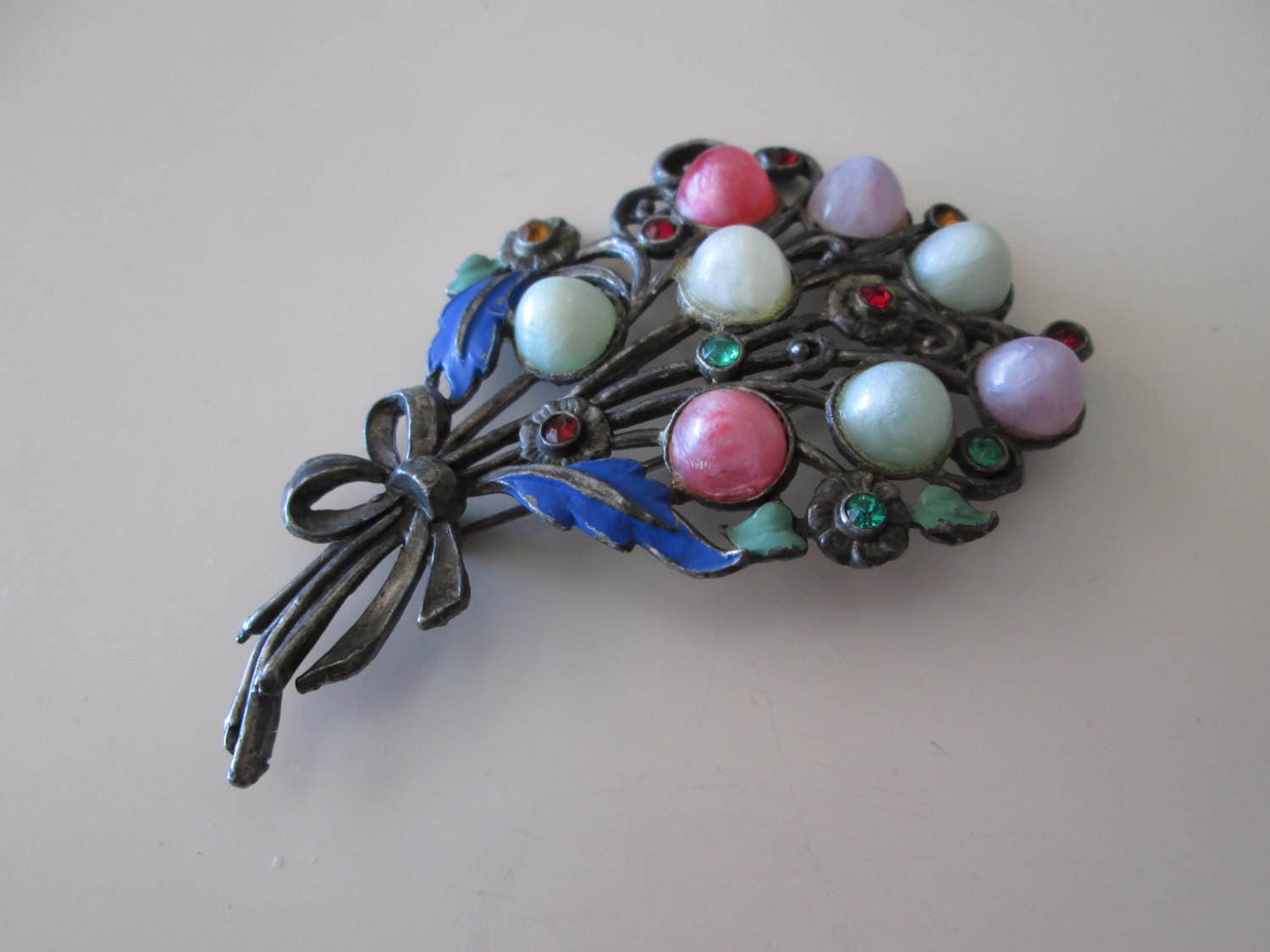 Blume Blumenstrauß Vintage Pin Mit Bunten Steinen Blume Blumenstrauß Vintage Pin Mit Bunten Steinen von WatchesAndJewels