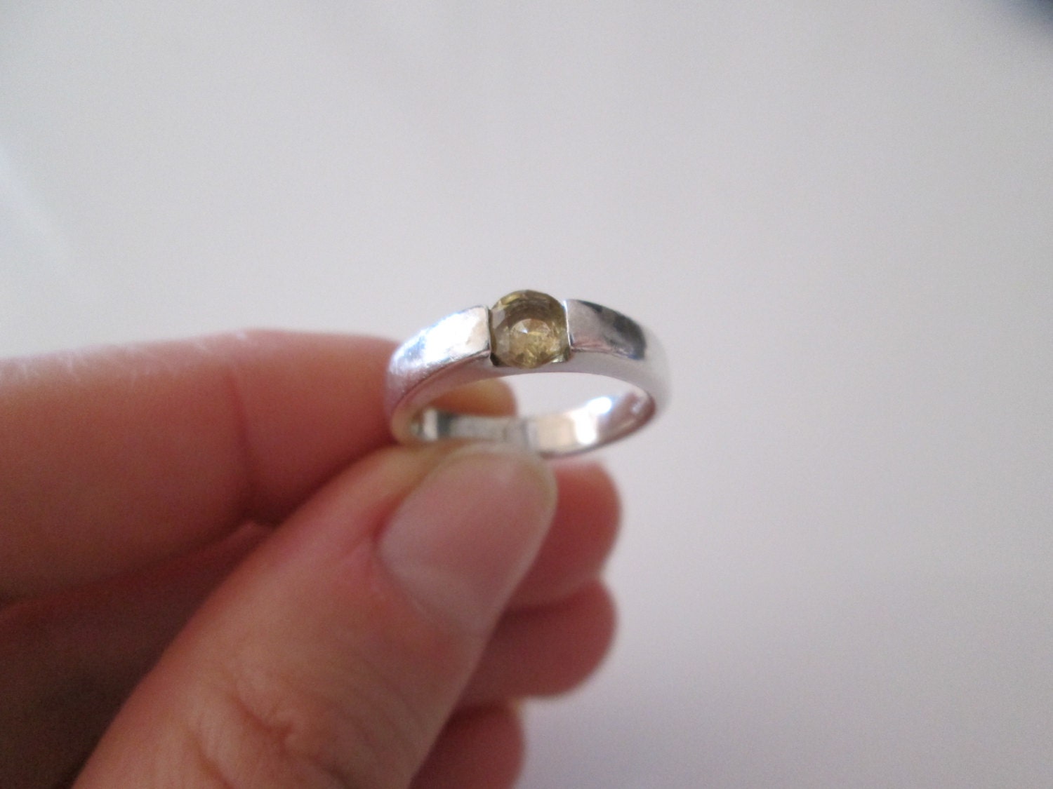 Boma Gelben Edelstein Sterlingsilber Band Ring, Gr. 6 Boma Gelben Edelstein Sterlingsilber Band Ring, Gr. 6 von WatchesAndJewels