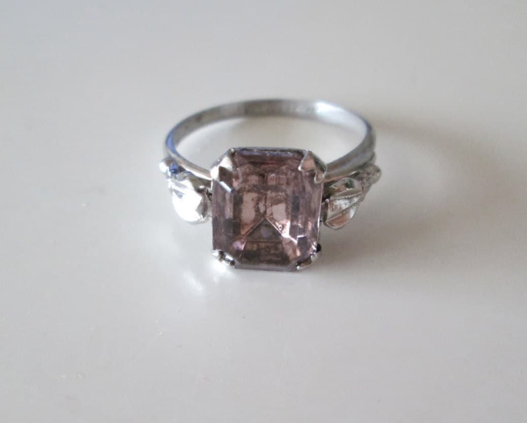 Brown Edelstein Sterlingsilber Art Deco Vintage Ring Mit Verstellbaren Band, Größe 6 Brown Edelstein Sterlingsilber Art Deco Vintage Ring Mit Verstellbaren Band, Größe 6 von WatchesAndJewels