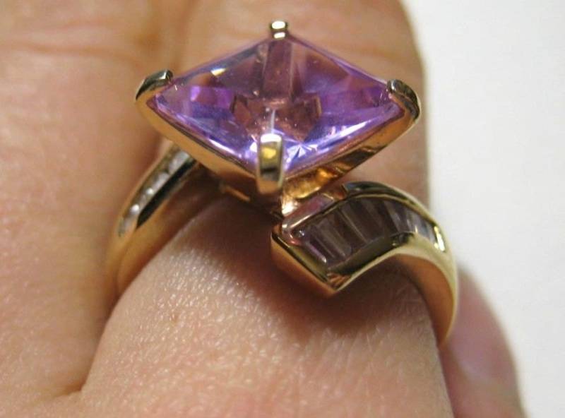 Gold Über Sterling Silber Klar Cz Ring, Größe 7, Neuwertig Gold Über Sterling Silber Klar Cz Ring, Größe 7, Neuwertig von WatchesAndJewels