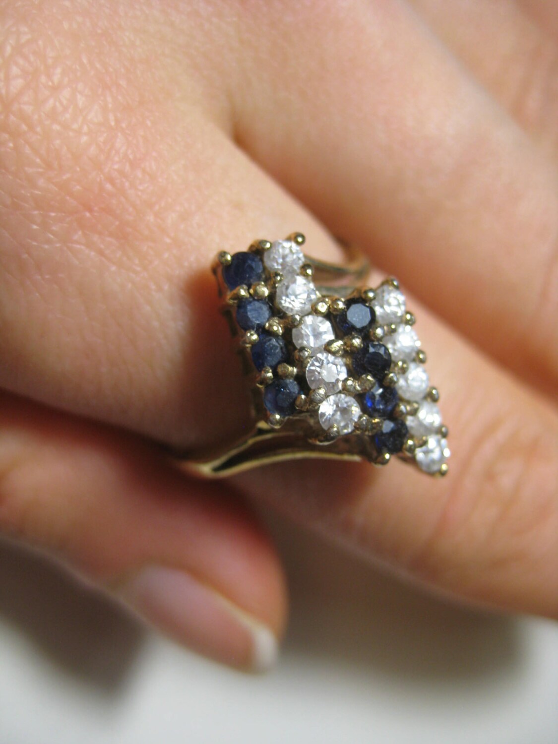 Gold Über Sterling Silber Vintage Saphir Und Anderen Edelstein-Ring, Größe 7, 5 Gold Über Sterling Silber Vintage Saphir Und Anderen Edelstein-Ring, Größe 7, 5 von WatchesAndJewels