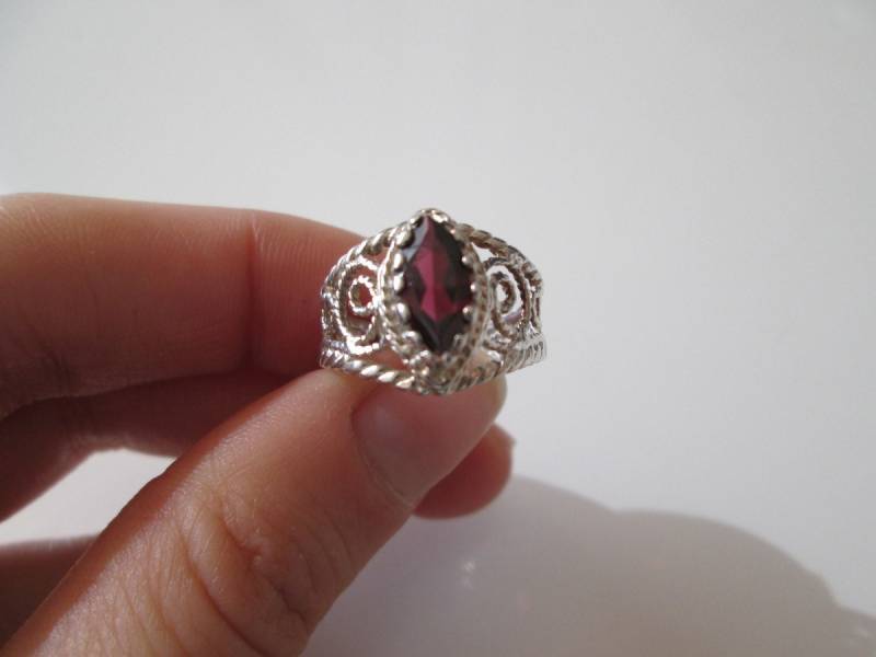 Granat Edelstein Sterling Silber Jahrgang Ring, Größe 6, 5 Granat Edelstein Sterling Silber Jahrgang Ring, Größe 6, 5 von WatchesAndJewels