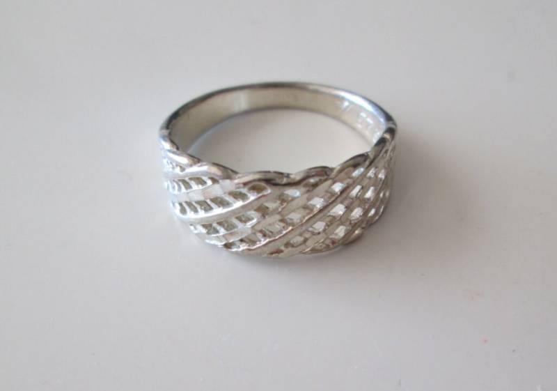 Ics 925 Sterlingsilber Vintage Mesh Band Ring, Größe 7, 5 Ics 925 Sterlingsilber Vintage Mesh Band Ring, Größe 7, 5 von WatchesAndJewels