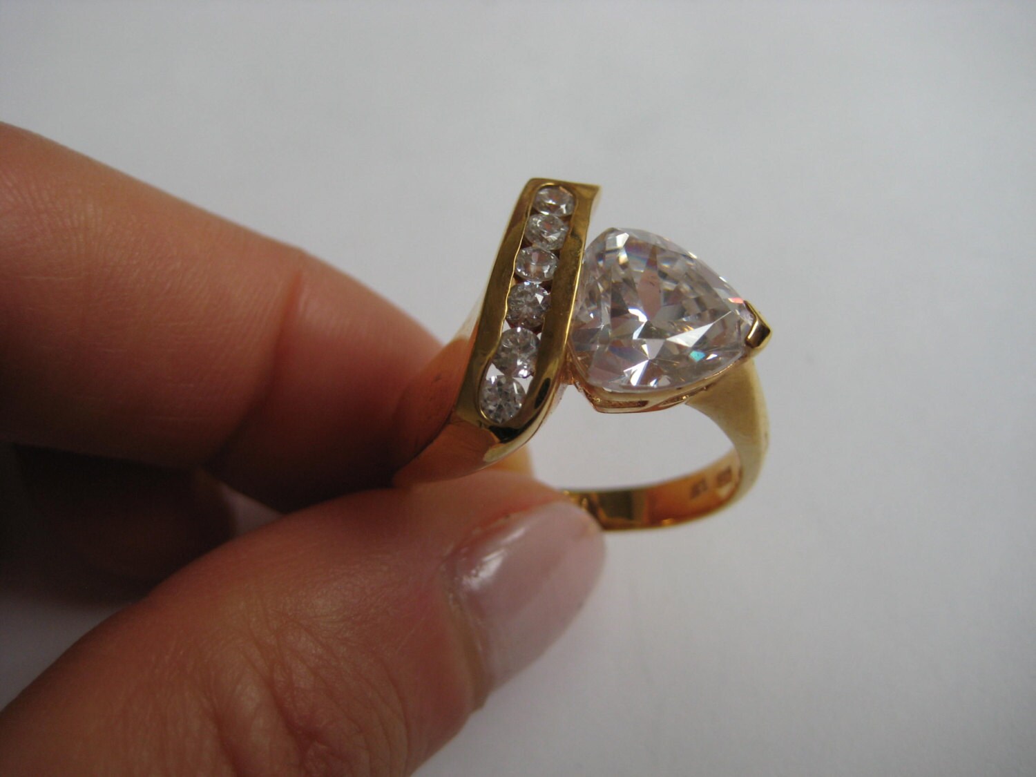 Klar Edelstein Gold Über Sterling Silber Ring, Größe 10, Super Zustand Klar Edelstein Gold Über Sterling Silber Ring, Größe 10, Super Zustand von WatchesAndJewels
