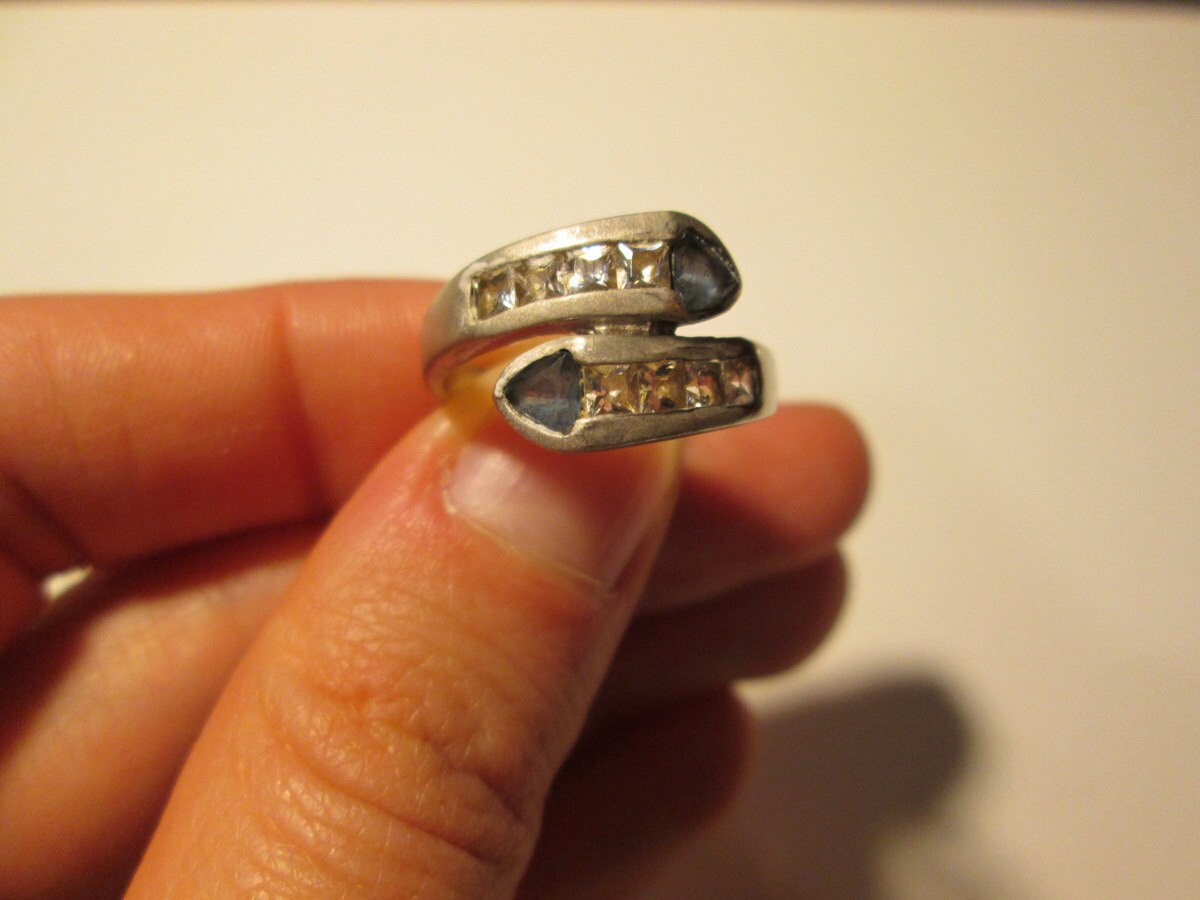 Leichte Blaue Edelstein Sterling Silber Vintage-Ring, Größe 7 Leichte Blaue Edelstein Sterling Silber Vintage-Ring, Größe 7 von WatchesAndJewels