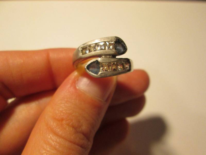 Leichte Blaue Edelstein Sterling Silber Vintage-Ring, Größe 7 Leichte Blaue Edelstein Sterling Silber Vintage-Ring, Größe 7 von WatchesAndJewels
