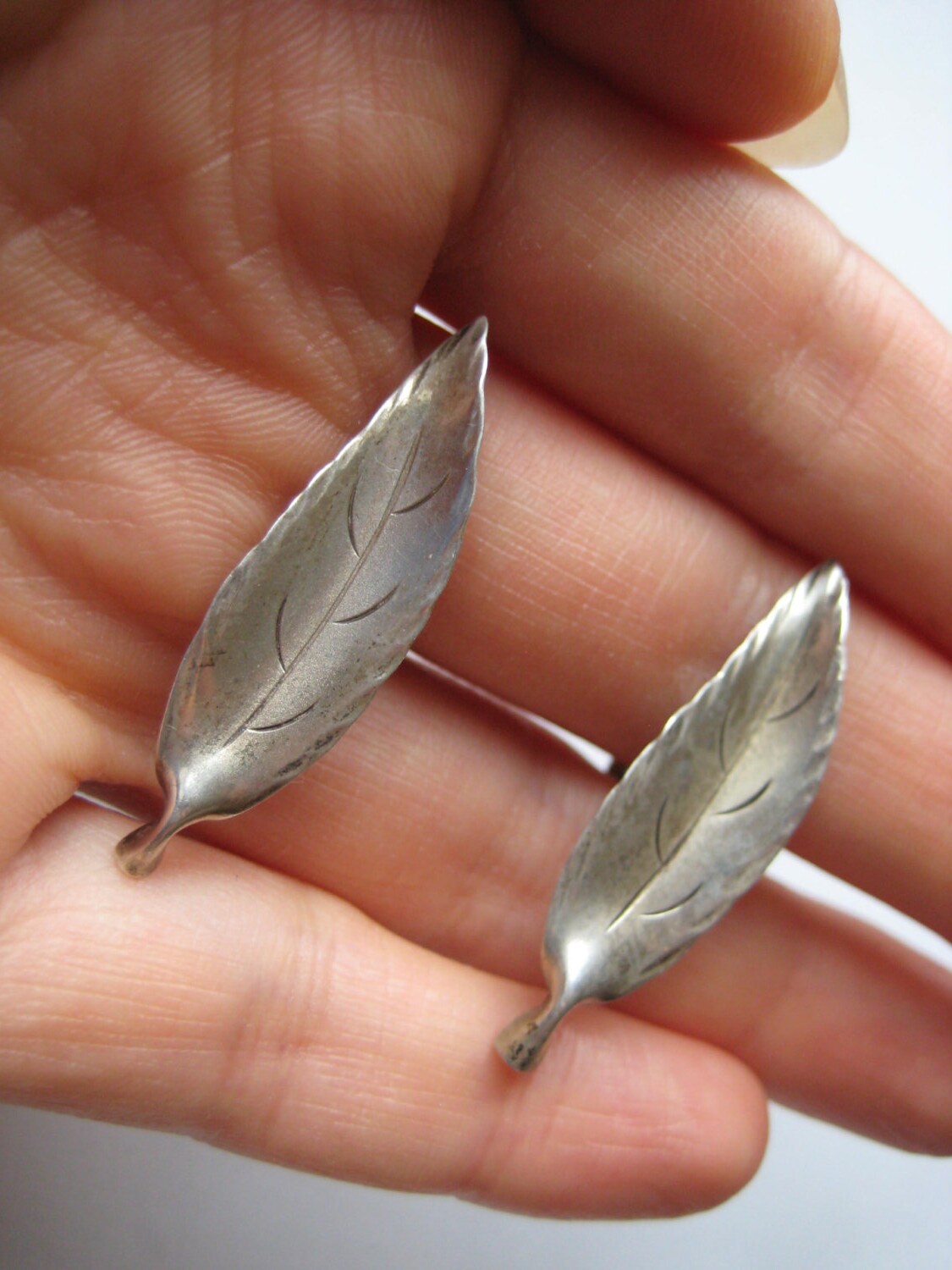 Schraube Wieder Sterling Silber Vintage Blatt Ohrringe Schraube Wieder Sterling Silber Vintage Blatt Ohrringe von WatchesAndJewels