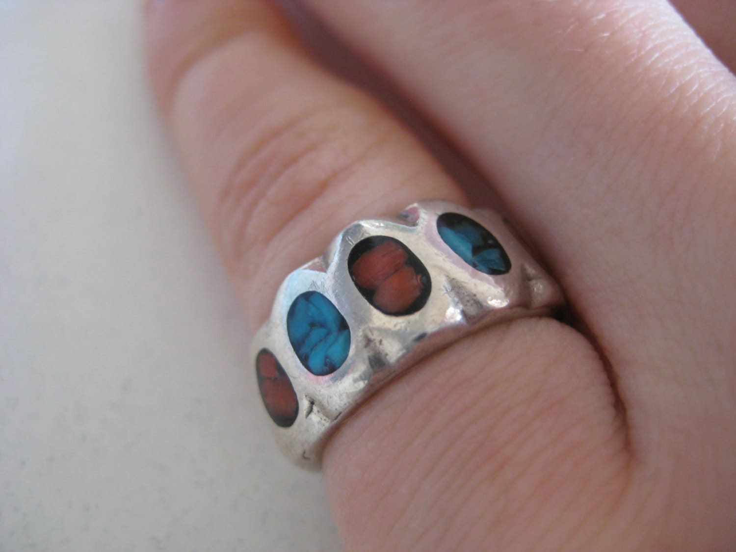 Türkis Rot Und Blau Vintage Sterling Silber 925 Ring, Größe 4 Türkis Rot Und Blau Vintage Sterling Silber 925 Ring, Größe 4 von WatchesAndJewels