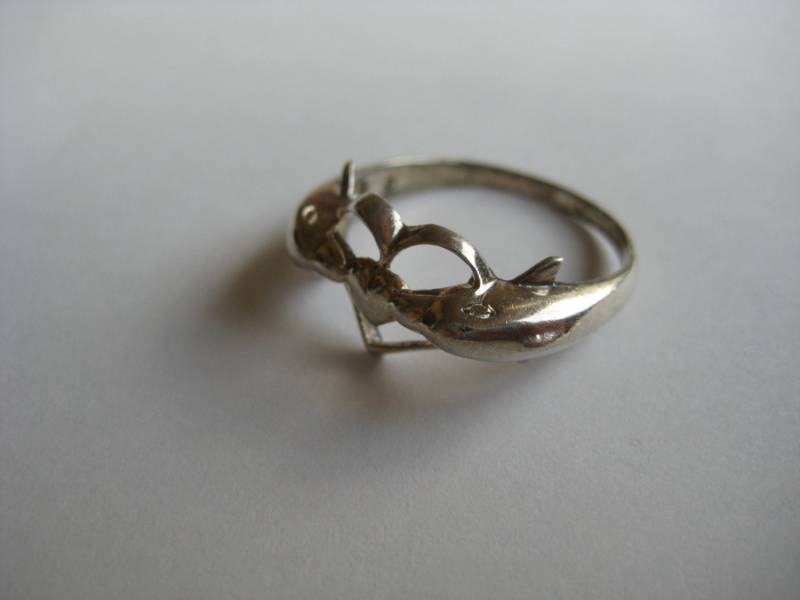 Vintage Dolphin Liebe Sterling Silber Ringgröße 8 Vintage Dolphin Liebe Sterling Silber Ringgröße 8 von WatchesAndJewels