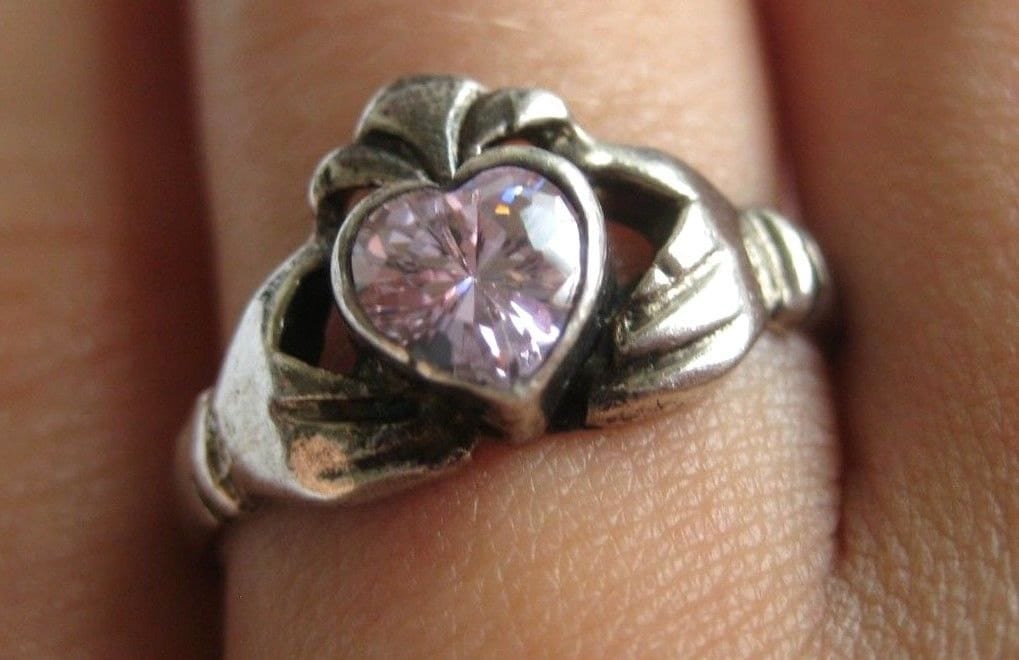 Vintage Sterling Silber Rosa Edelstein Versprechen Ring, Größe 7 Vintage Sterling Silber Rosa Edelstein Versprechen Ring, Größe 7 von WatchesAndJewels