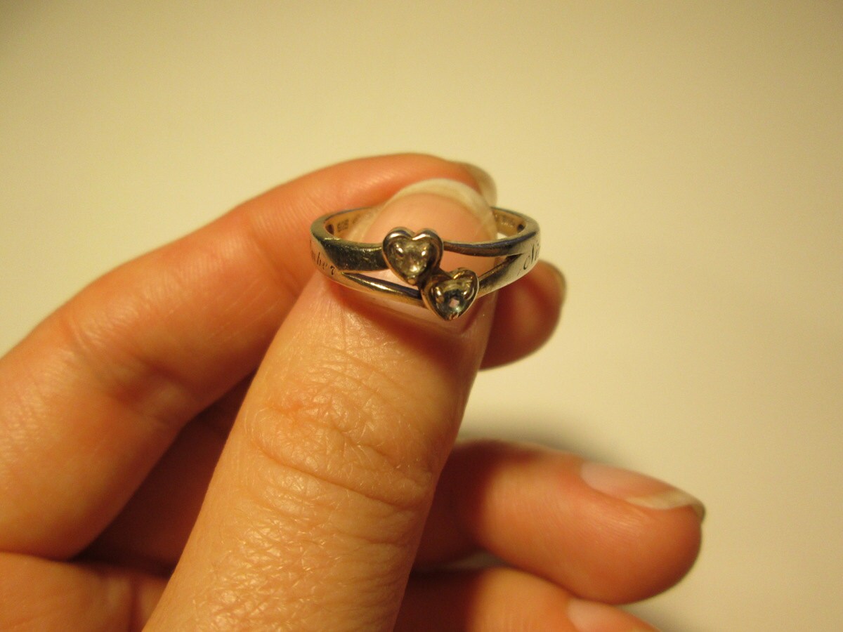 Vuintage Sterling Silber Vintage Mehrfarbige Zwei Herzen Ring, Größe 7 Vuintage Sterling Silber Vintage Mehrfarbige Zwei Herzen Ring, Größe 7 von WatchesAndJewels