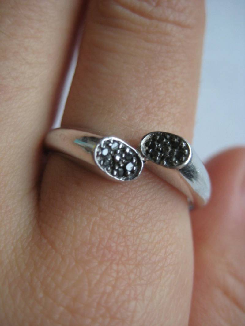 sterling Silber Dame Jahrgang Schwarze Diamant-Ring, Größe 11 sterling Silber Dame Jahrgang Schwarze Diamant-Ring, Größe 11 von WatchesAndJewels