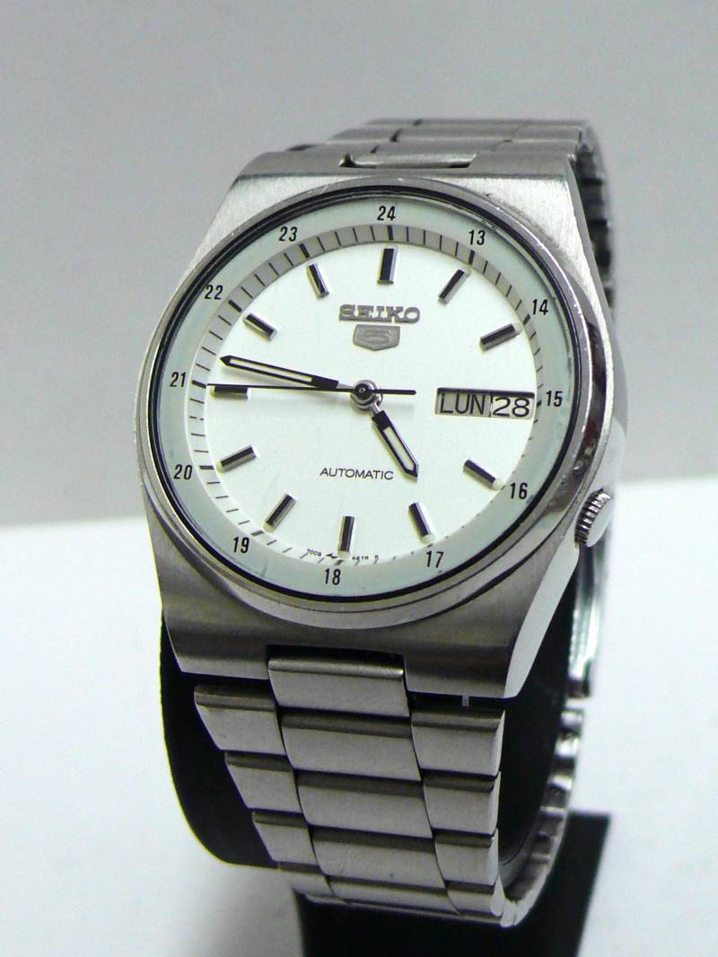 Vintage Seiko 5 Automatic 7009A Herren Armbanduhr, 17 Jew. Werktag & Datum Vintage Seiko 5 Automatic 7009A Herren Armbanduhr, 17 Jew. Werktag & Datum von WatchesMarketRepair