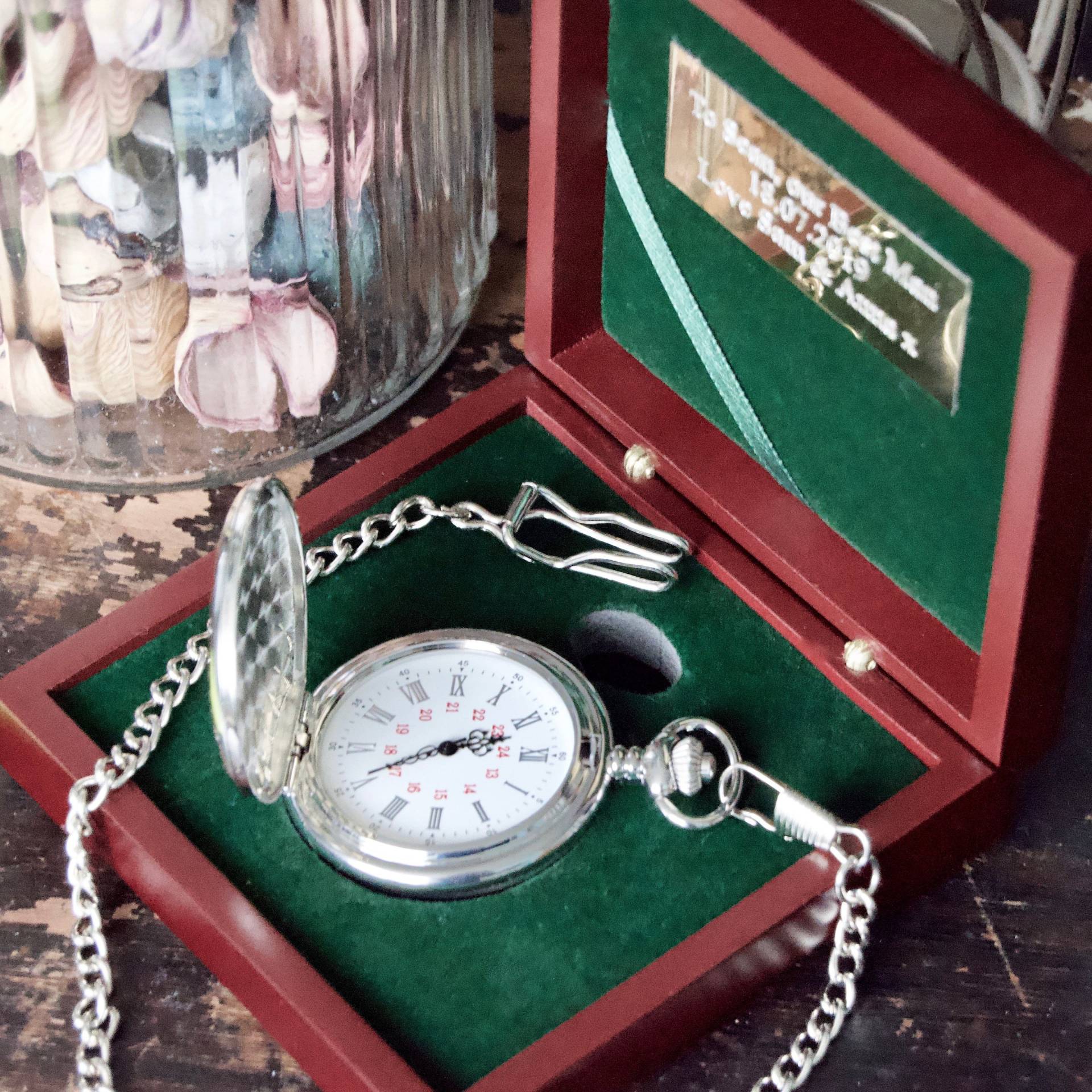 Silber Taschenuhr Mit Gravur - Groomsmen Geschenke Hochzeitsgeschenk Für Bräutigam, Trauzeuge, Vater Und Platzanweiser Personalisierte Herren Silber Taschenuhr Mit Gravur - Groomsmen Geschenke Hochzeitsgeschenk Für Bräutigam, Trauzeuge, Vater Und Platzanweiser Personalisierte Herren von WatchesforWeddings
