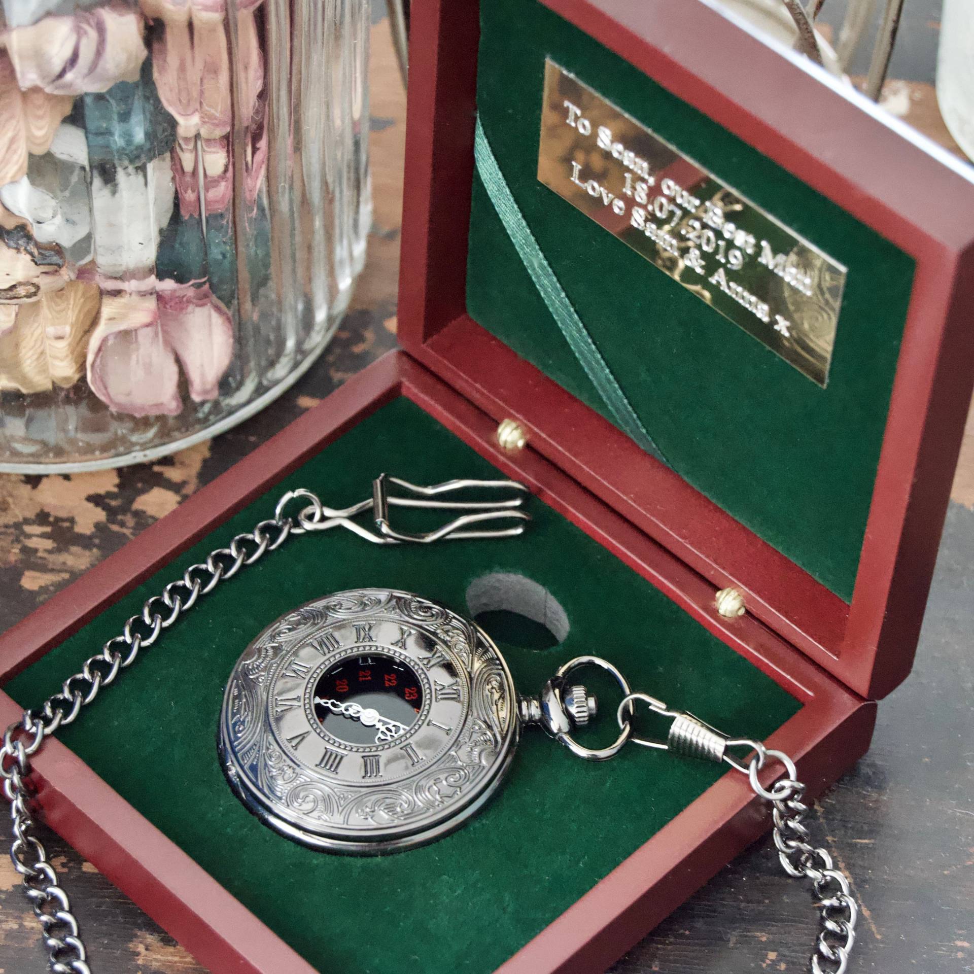 Taschenuhr Mit Gravur Aus Gunmetal - Herren Geschenk Für Mann Individuelles Ihn Taschenuhr Mit Gravur Aus Gunmetal - Herren Geschenk Für Mann Individuelles Ihn von WatchesforWeddings