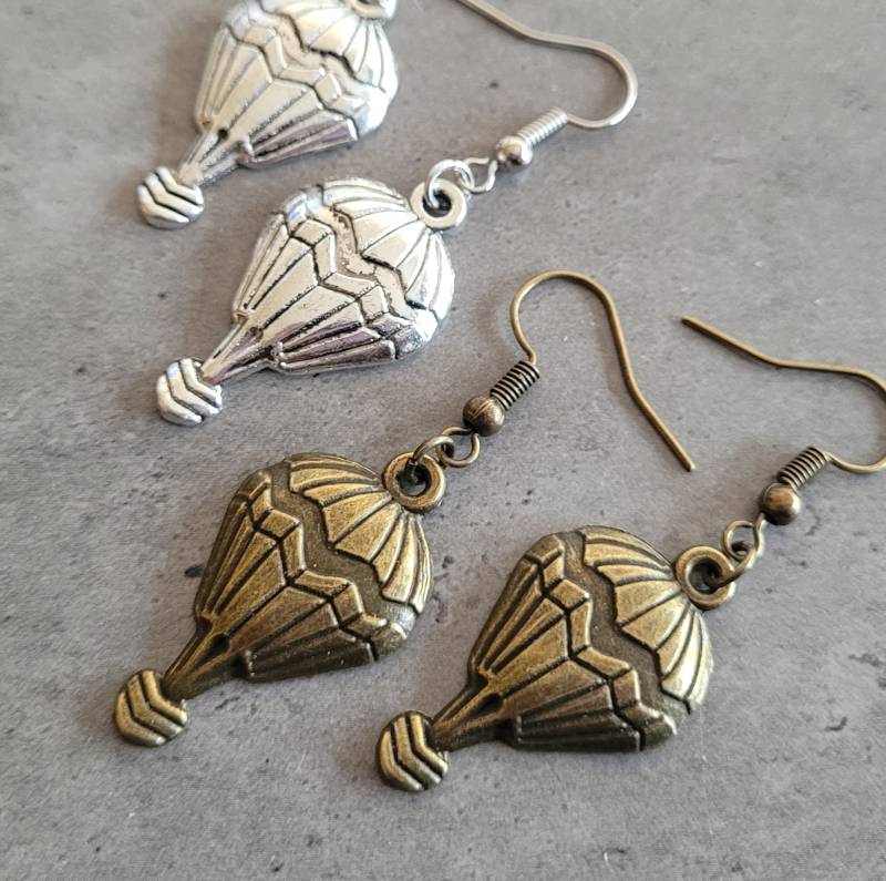 Fröhliche Heißluftballon Ohrringe von WaterdewJewelry