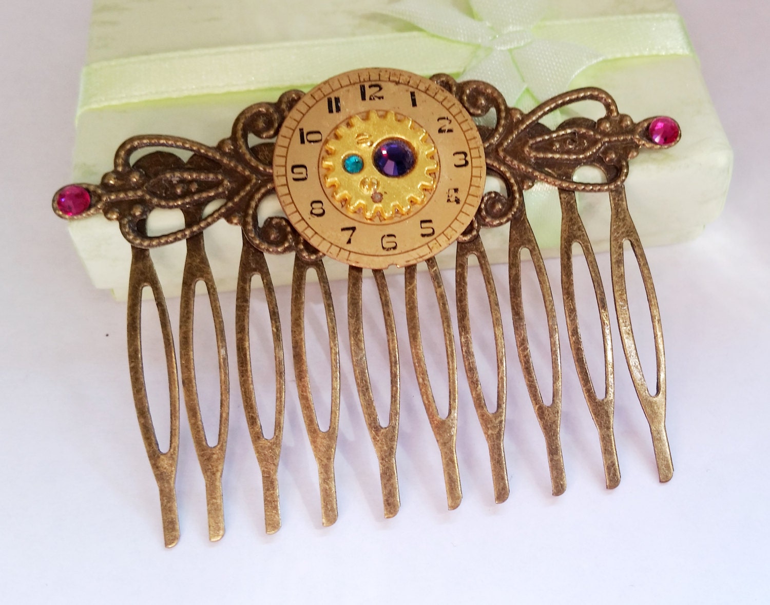 Gothic Steampunk Vintage Bronze Haar Accessoire Uhr Gesicht Zahnrad Kristall Kamm von WaterdewJewelry