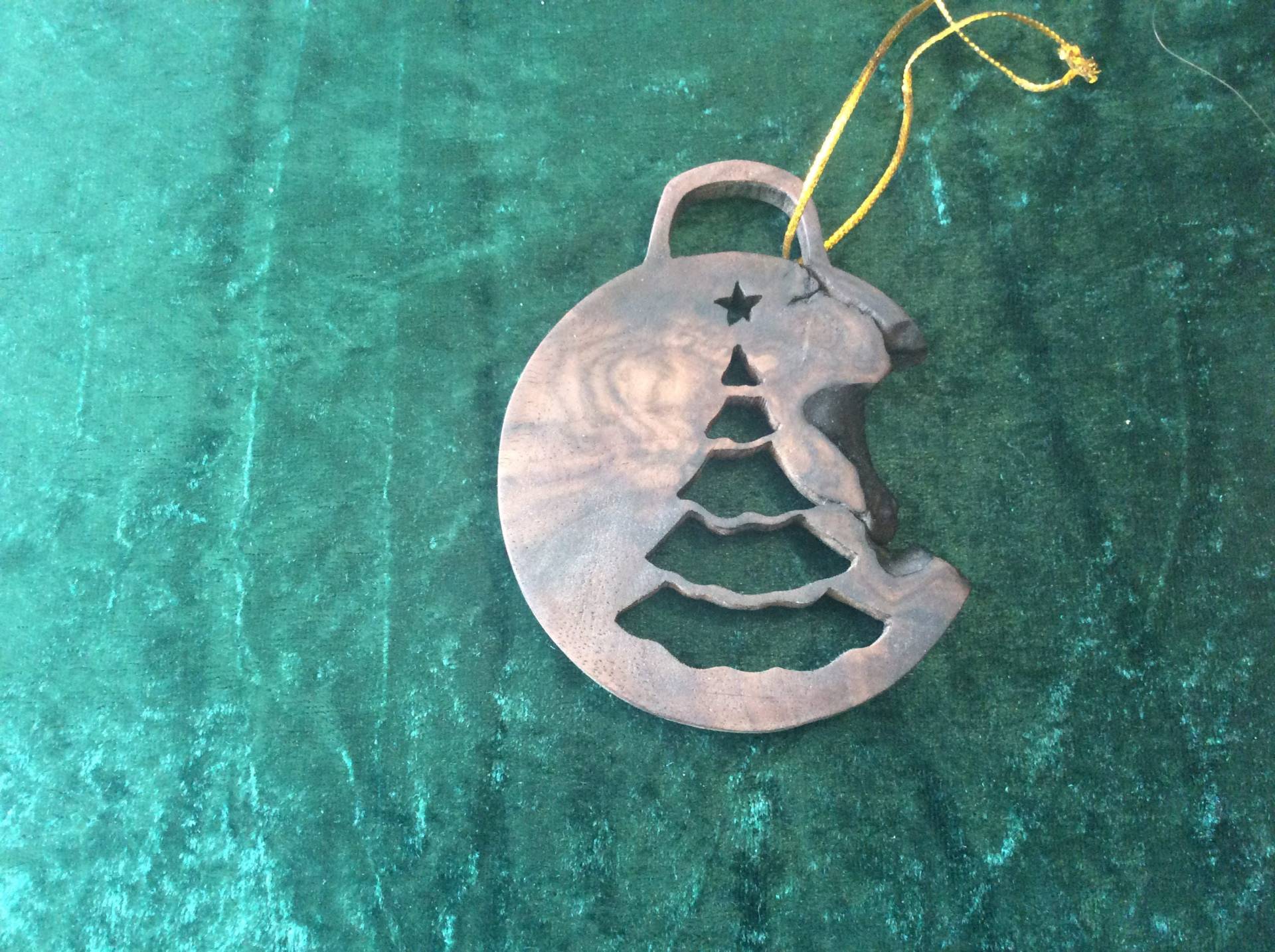 Hand Aus Baum-Design Weihnachtskugel Hand Aus Baum-Design Weihnachtskugel von Waterfordwoodworking