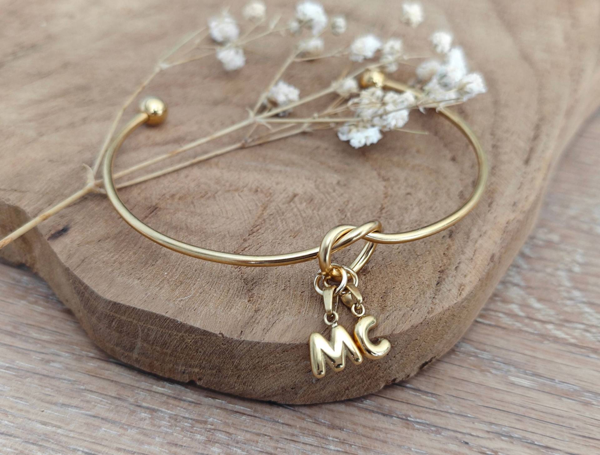 Armband Mit Buchstaben Oder Initialen, Individuell Verstellbar, Knoten Armreif Gold Anhänger - Edelstahl, Wasserfest Armband Mit Buchstaben Oder Initialen, Individuell Verstellbar, Knoten Armreif Gold Anhänger - Edelstahl, Wasserfest von Wavelry