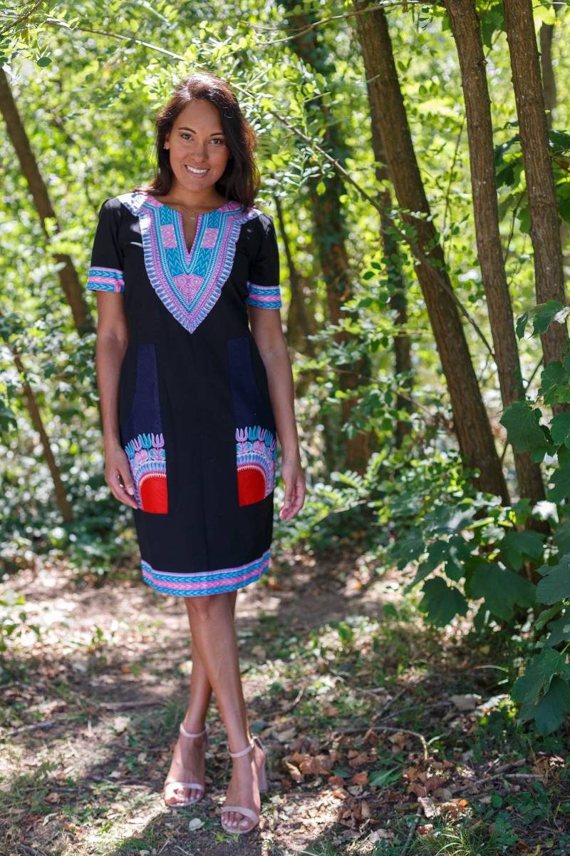 Schwarzes Kleid Und Wachsstoff Schwarzes Kleid Und Wachsstoff von WaxYourWorldSHOP