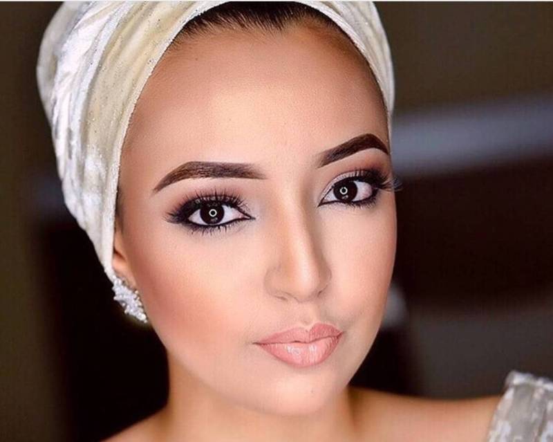 Neuer Weicher Champagner, Cremefarbener Samt-Turban, Extra Lang, Kopfwickel, Hijab-Kopftuch, Einheitsgröße von WaymakerDesigns