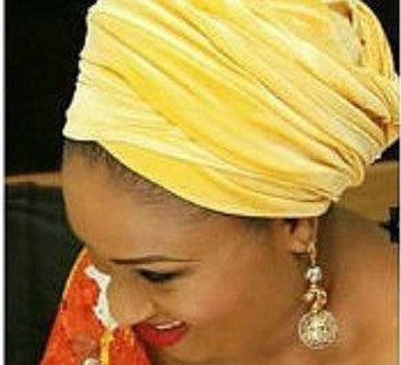 Sonnengelber Extra Langer Samt-Turban, Kopfwickel, Hijab-Kopftuch, Einheitsgröße von WaymakerDesigns